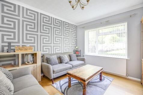 24 Curlew Close, HP13 5JY-7.jpg