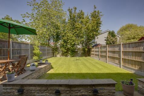 20 Totteridge Drive, HP13 6JJ-11.jpg