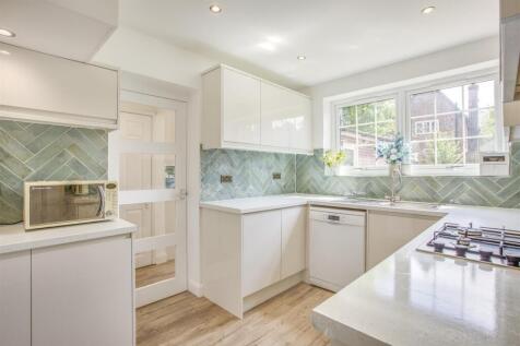 71 Lane End Road, HP12 4JF-5.jpg