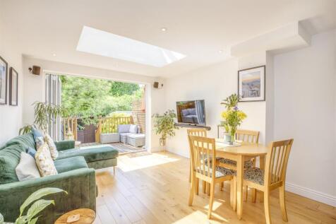 58 Gordon Road, HP13 6ER-6.jpg