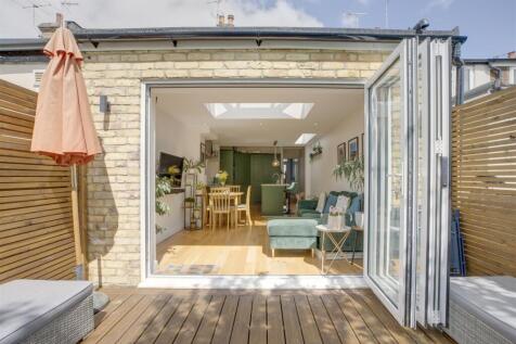58 Gordon Road, HP13 6ER-12.jpg