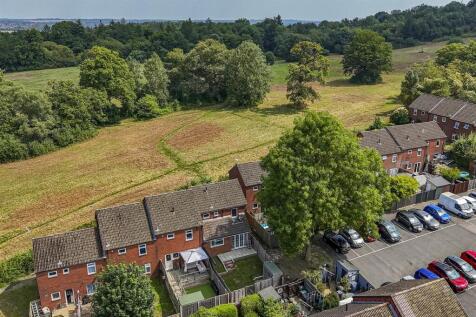9 Slayter Road, HP14 3JQ-3.jpg