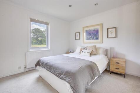 9 Slayter Road, HP14 3JQ-7.jpg