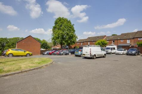 9 Slayter Road, HP14 3JQ-19.jpg