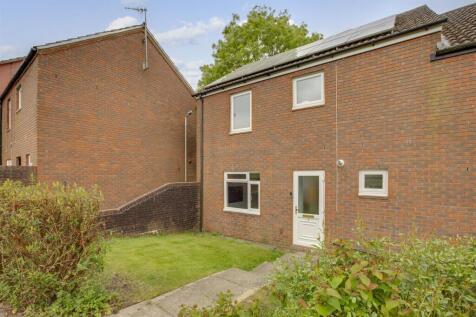 9 Slayter Road, Lane End, HP14 3JQ-13.jpg