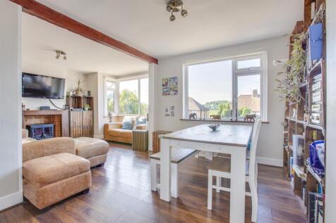 37 Southfield Road, HP13 5JZ-8.jpg