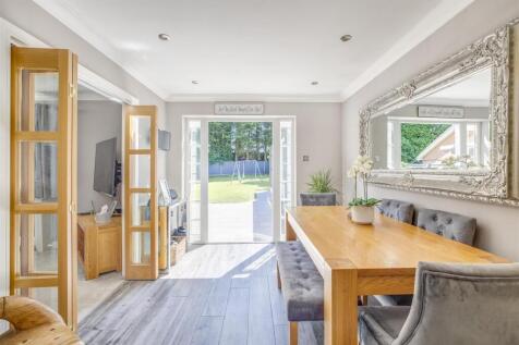 Windrush, Highfield Avenue, HP12 4ET-8.jpg