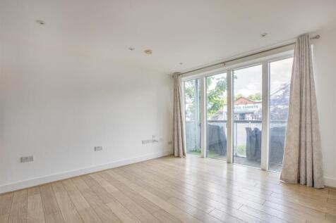17 Ream Court, Ryemead Boulevard, HP11 1GG-7.jpg