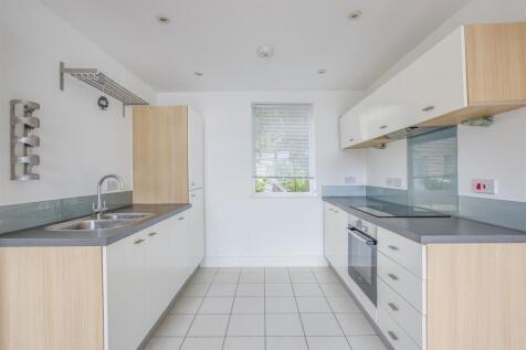 17 Ream Court, Ryemead Boulevard, HP11 1GG-5.jpg