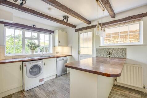 7 Linnet Close, HP12 4QJ-8.jpg