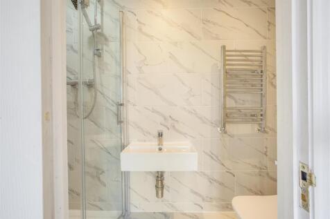 7 Linnet Close, HP12 4QJ NEW-3.jpg