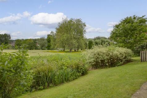 9 Wye Gardens, Fryers Lane, HP12 3DU-10.jpg