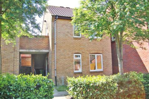 13 Langstone Court.jpg