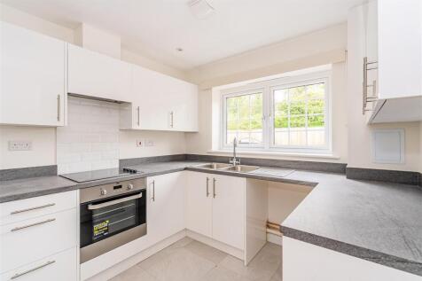 37 Templeside Gardens-09.jpg