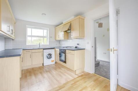 34 Wedgewood Street, HP19 7GA-8.jpg
