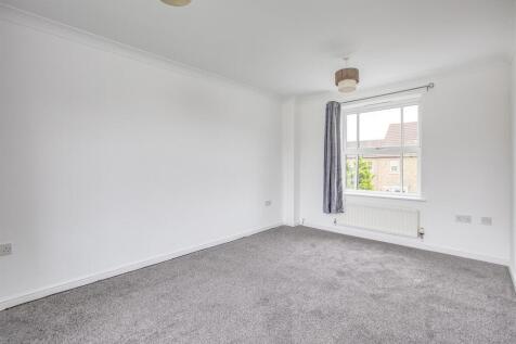 34 Wedgewood Street, HP19 7GA-7.jpg