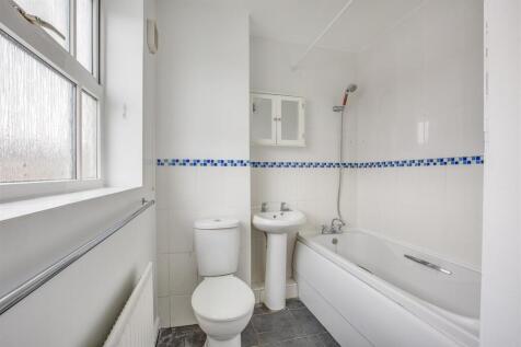 34 Wedgewood Street, HP19 7GA-1.jpg