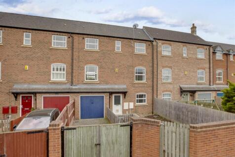 34 Wedgewood Street, HP19 7GA-12.jpg
