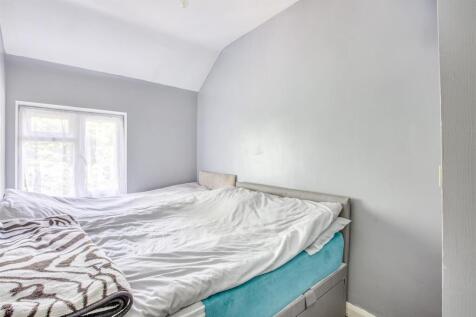 180 Spearing Road, HP12 3LA-2.jpg