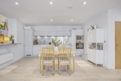 4 Priory Villas, Priory Road, HP13 6GZ-9.jpg