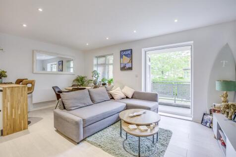 1 Riverlock Court, Spring Gardens Road, HP13 7FN-9