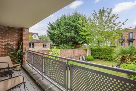 1 Riverlock Court, Spring Gardens Road, HP13 7FN-1