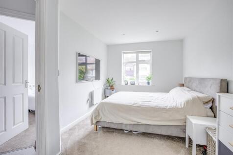 1 Riverlock Court, Spring Gardens Road, HP13 7FN-1