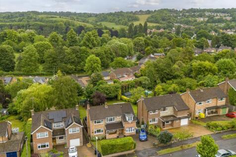 6 Beaconsfield Avenue, HP13 5EN Drone-3.jpg