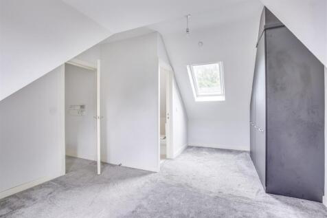 Flat 4, Hicks Farm Way, HP13 7AA-5.jpg