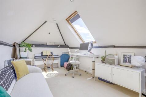 9A Desborough Park Road, HP12 3BQ-2.jpg