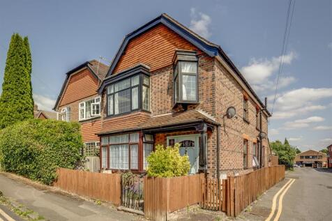 9A Desborough Park Road, HP12 3BQ-10.jpg