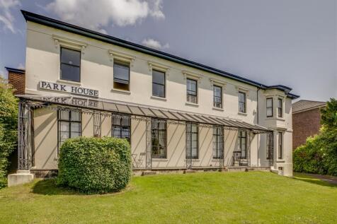 Flat 5, Park House, 31 London Road, HP11 1WQ-4.jpg