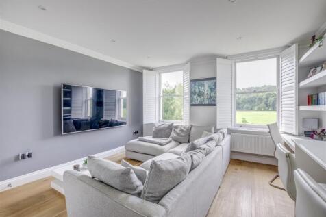 Flat 5, Park House, 31 London Road, HP11 1WQ-15.jp