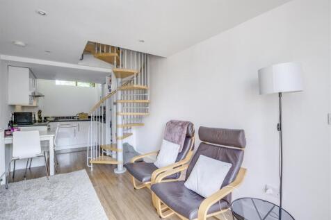 9A The Leys, Halton Village, HP22 5GH-7.jpg