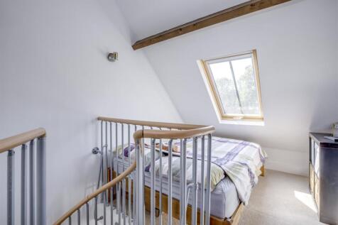 9A The Leys, Halton Village, HP22 5GH-3.jpg