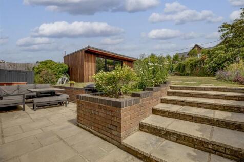 The Paddock, Rambling Way, Potten End, HP4 2SE-10.