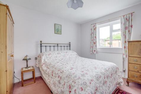 6 Lorraine Close, HP13 7JY-4.jpg