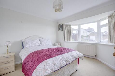 6 Lorraine Close, HP13 7JY-1.jpg