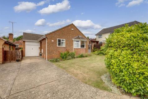 6 Lorraine Close, HP13 7JY-13.jpg