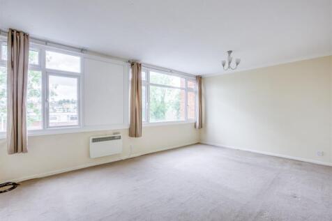 17 Hunters Hill, HP13 7EW-8.jpg