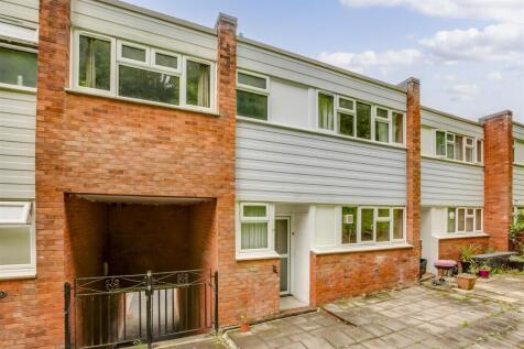 17 Hunters Hill, HP13 7EW-14.jpg