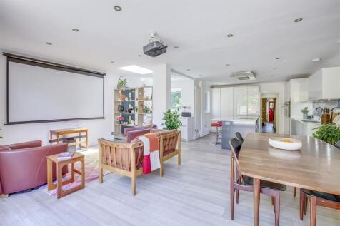51 London Road, HP11 1BN-14.jpg