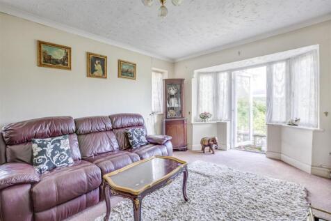 45 Keep Hill Drive, HP11 1DT-4.jpg