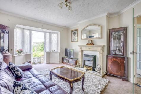 45 Keep Hill Drive, HP11 1DT-3.jpg