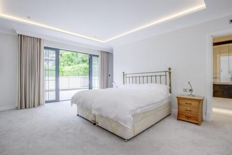 Apt 4 Wellington Court, 66 Penn Road, HP9 2LS-12.j