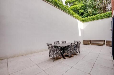 Apt 4 Wellington Court, 66 Penn Road, HP9 2LS-10.j