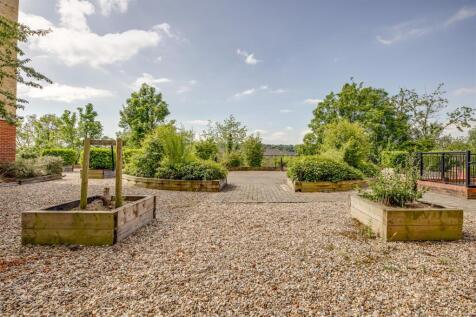 COMMUNAL GARDENS