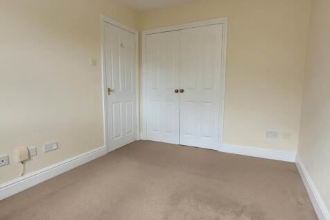 Bedroom One (2) (2).jpg