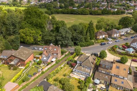 2 Lime Avenue, HP11 1DP New-5.jpg