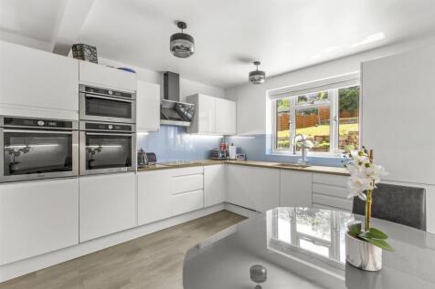 57 Plumer Road, HP11 2SR-9.jpg